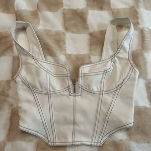 White Fox Top size XS - never worn, does not fit me